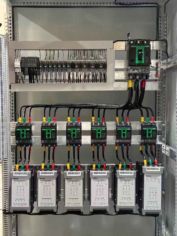电力调整器输出电压过高怎么解决？