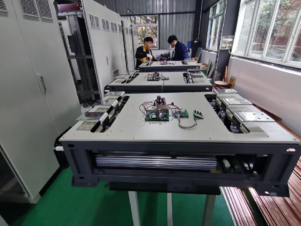 电力调整器在对多组加热丝进行节造时，可能会出现哪些故障？若何进行故障排除？